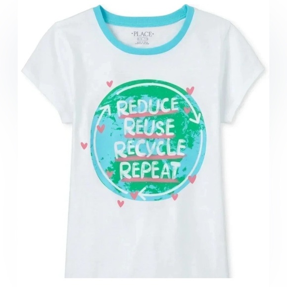 NWT TCP Graphic Tee Shirt 🌎 - Picture 1 of 3